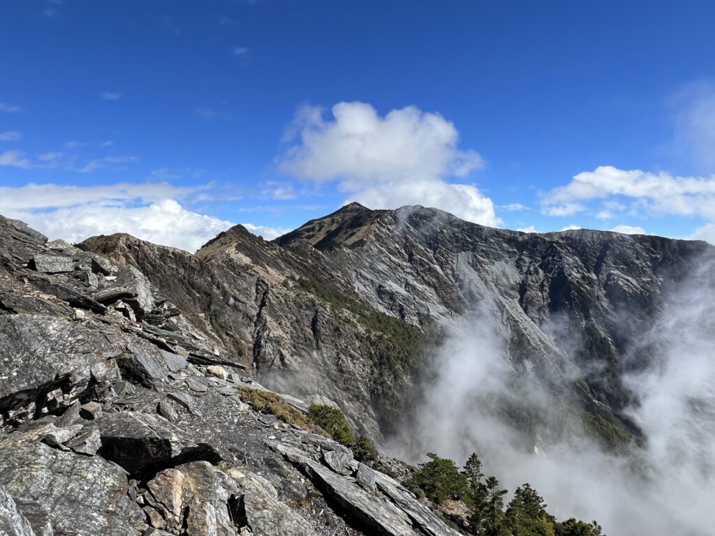 南橫溪頭山大魔王雲海