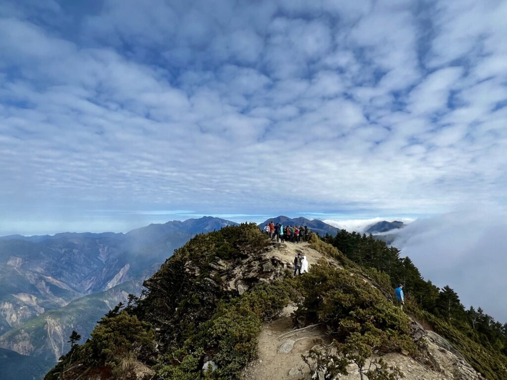 塔關山攻頂