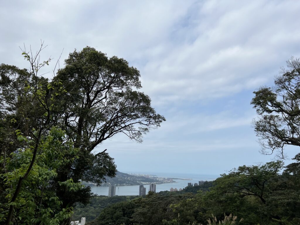 台北大縱走第一段遠眺淡水河