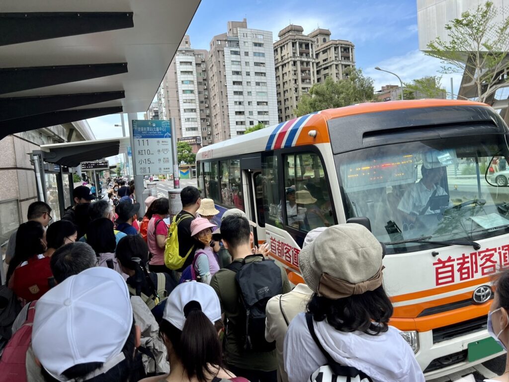 台北大縱走第四段劍潭站市民小巴
